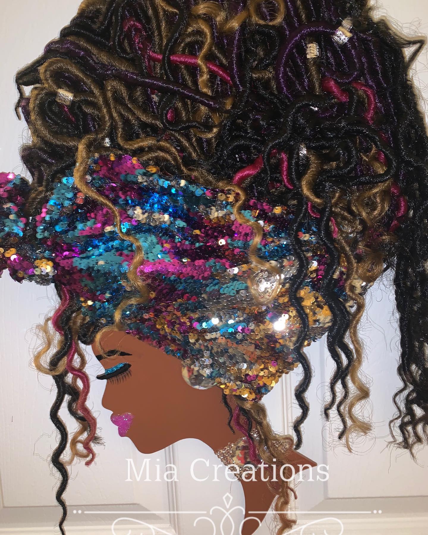 Locs textured wreath art